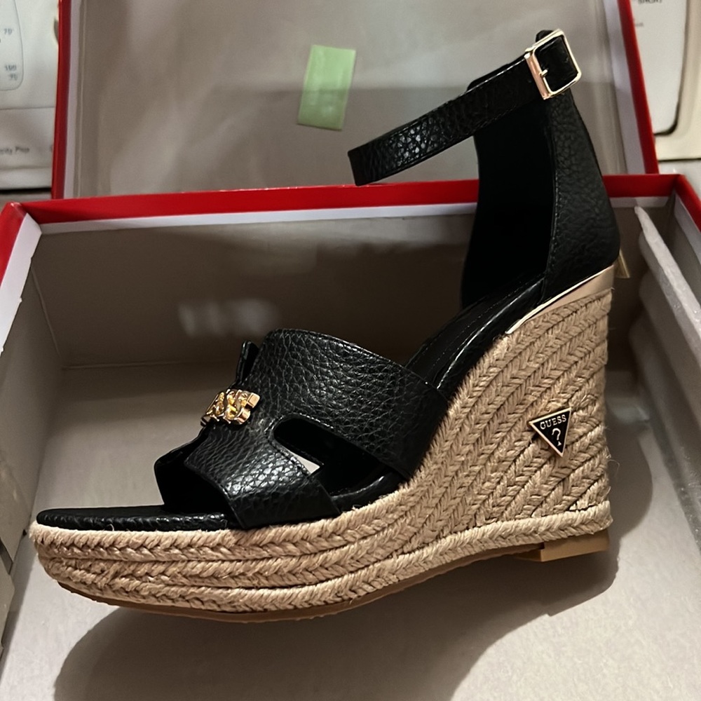 Guess Wedges - Picture 2 of 5